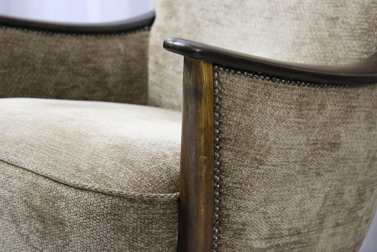 Vintage velvet armchair 8