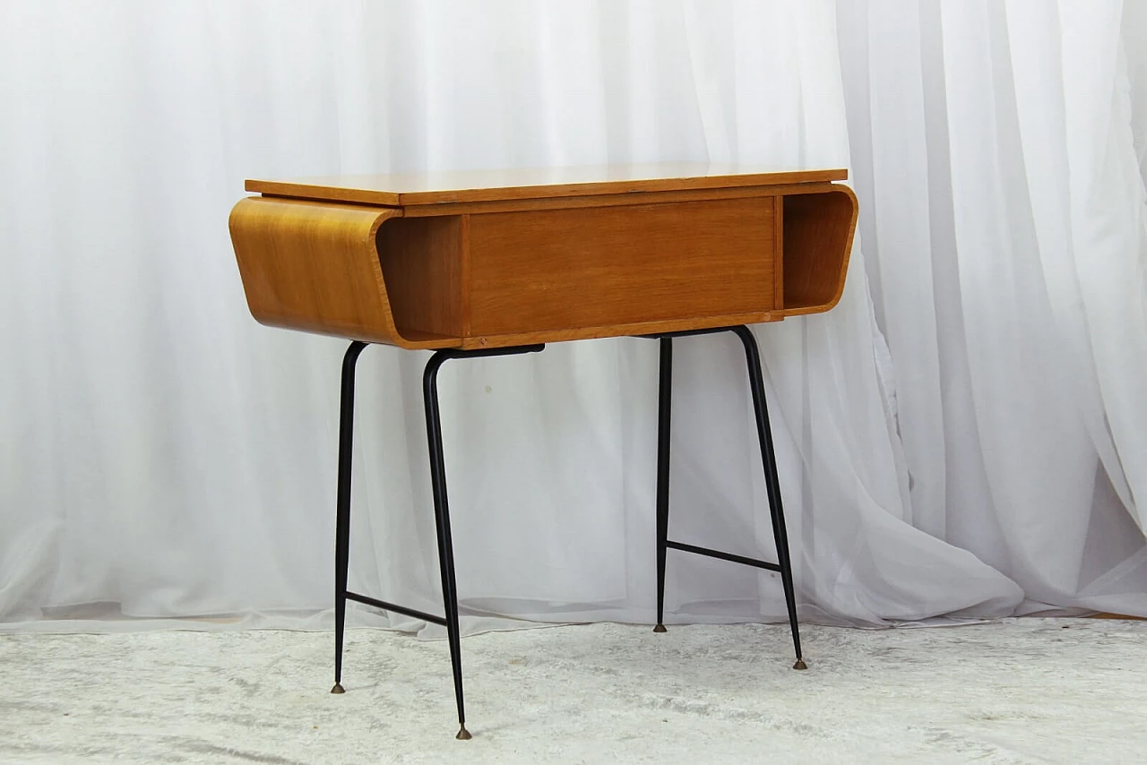 Consolle vintage in stile scandinavo 2