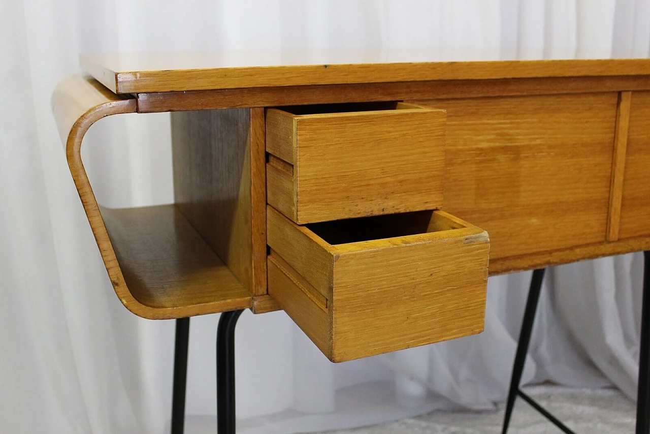 Consolle vintage in stile scandinavo 6