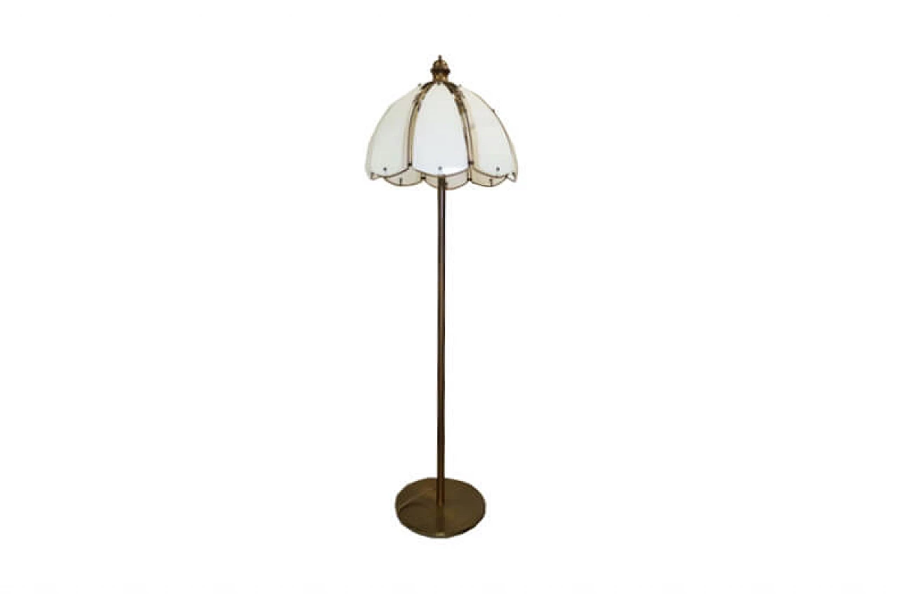 Floor lamp with petal-shaped lampshade, Italy, 60s 1