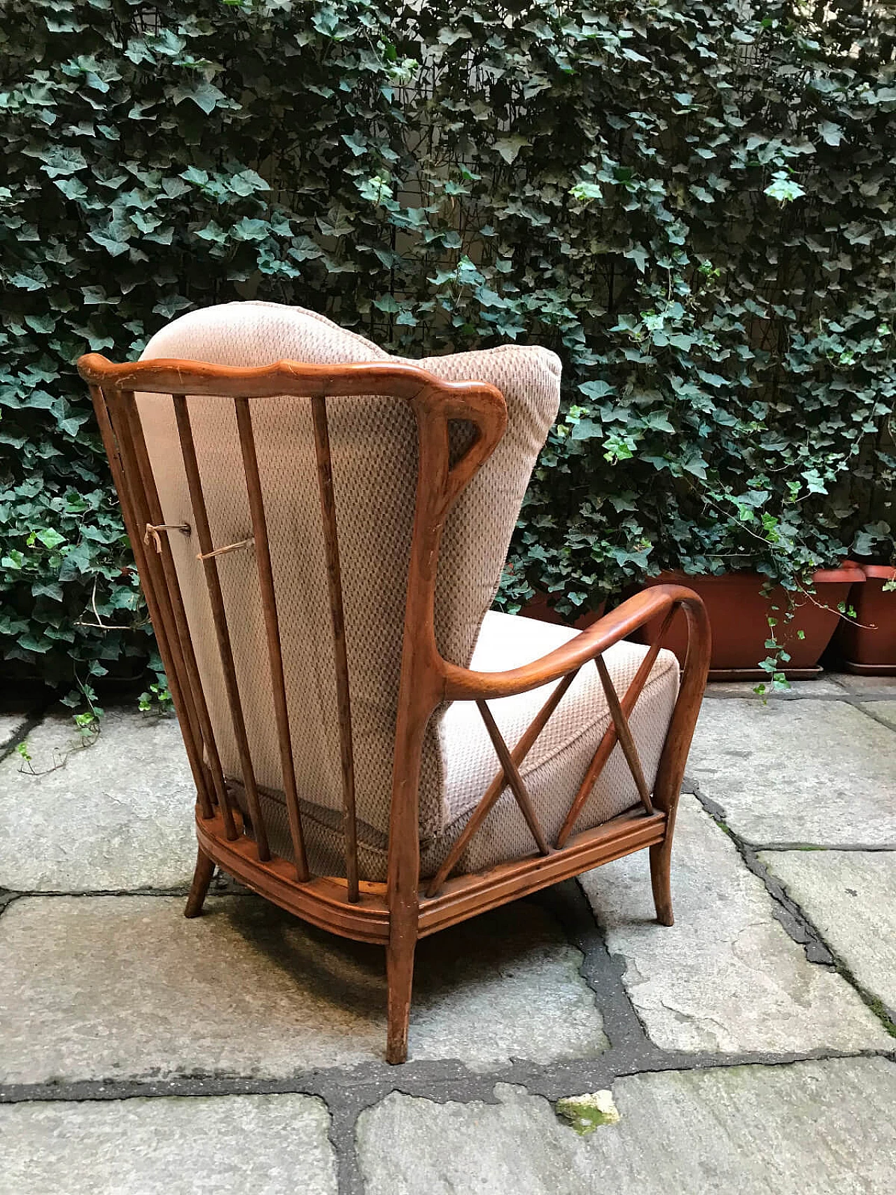 Coppia di poltrone Paolo Buffa imbottite in beige, anni '40  4