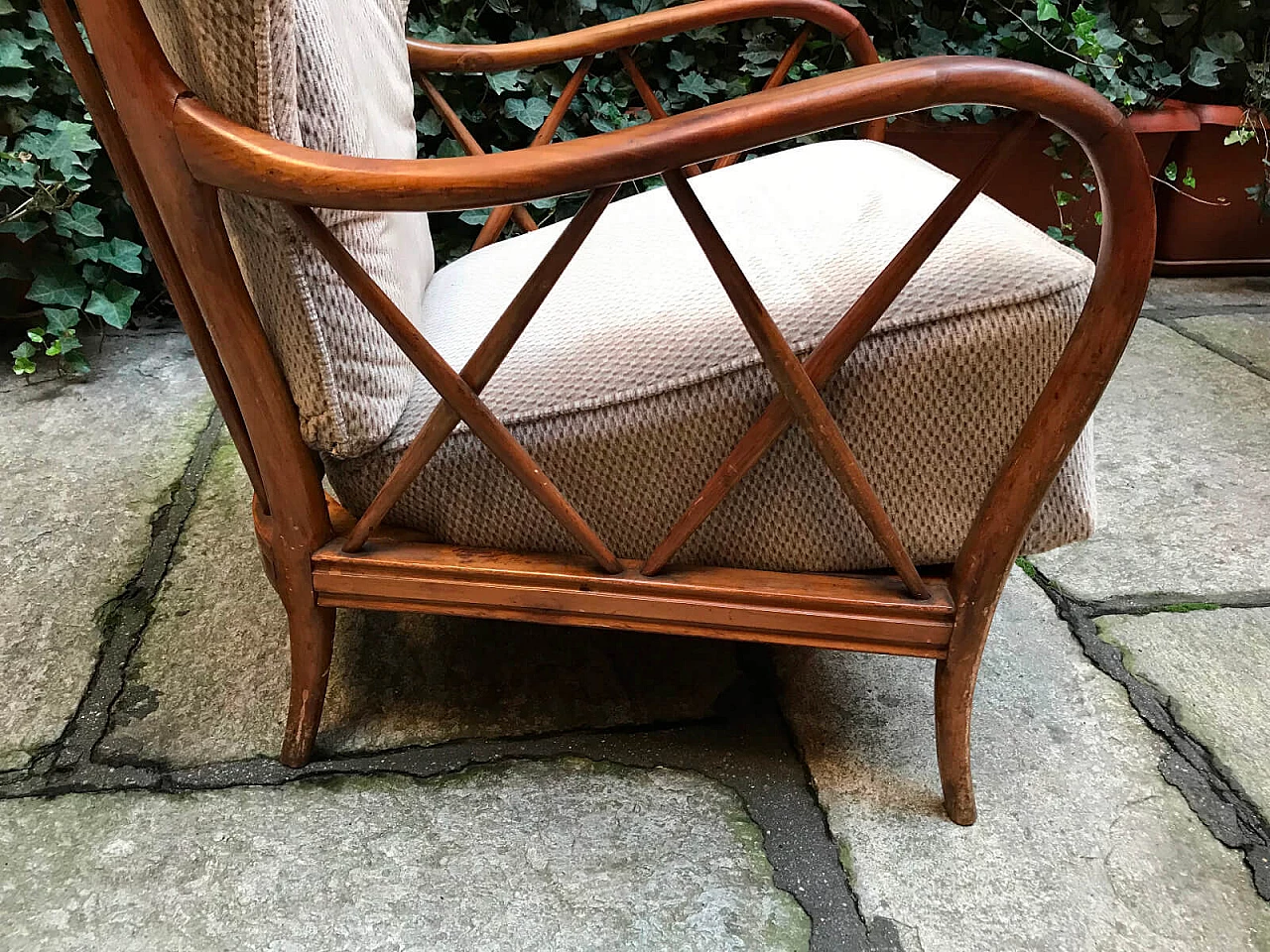 Coppia di poltrone Paolo Buffa imbottite in beige, anni '40  6