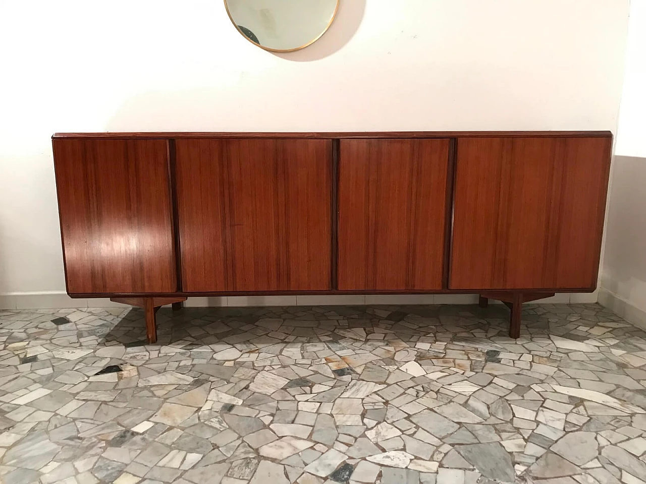 Mid-century Italian rosewood sideboard or credenza, '60s 2