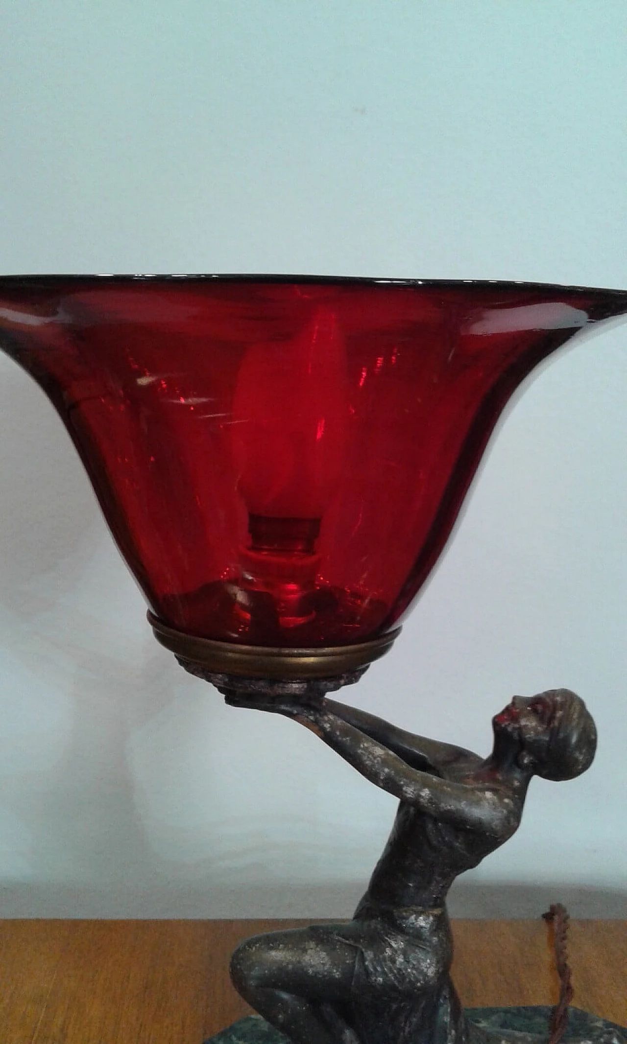 Lampada Deco con figura di donna  5