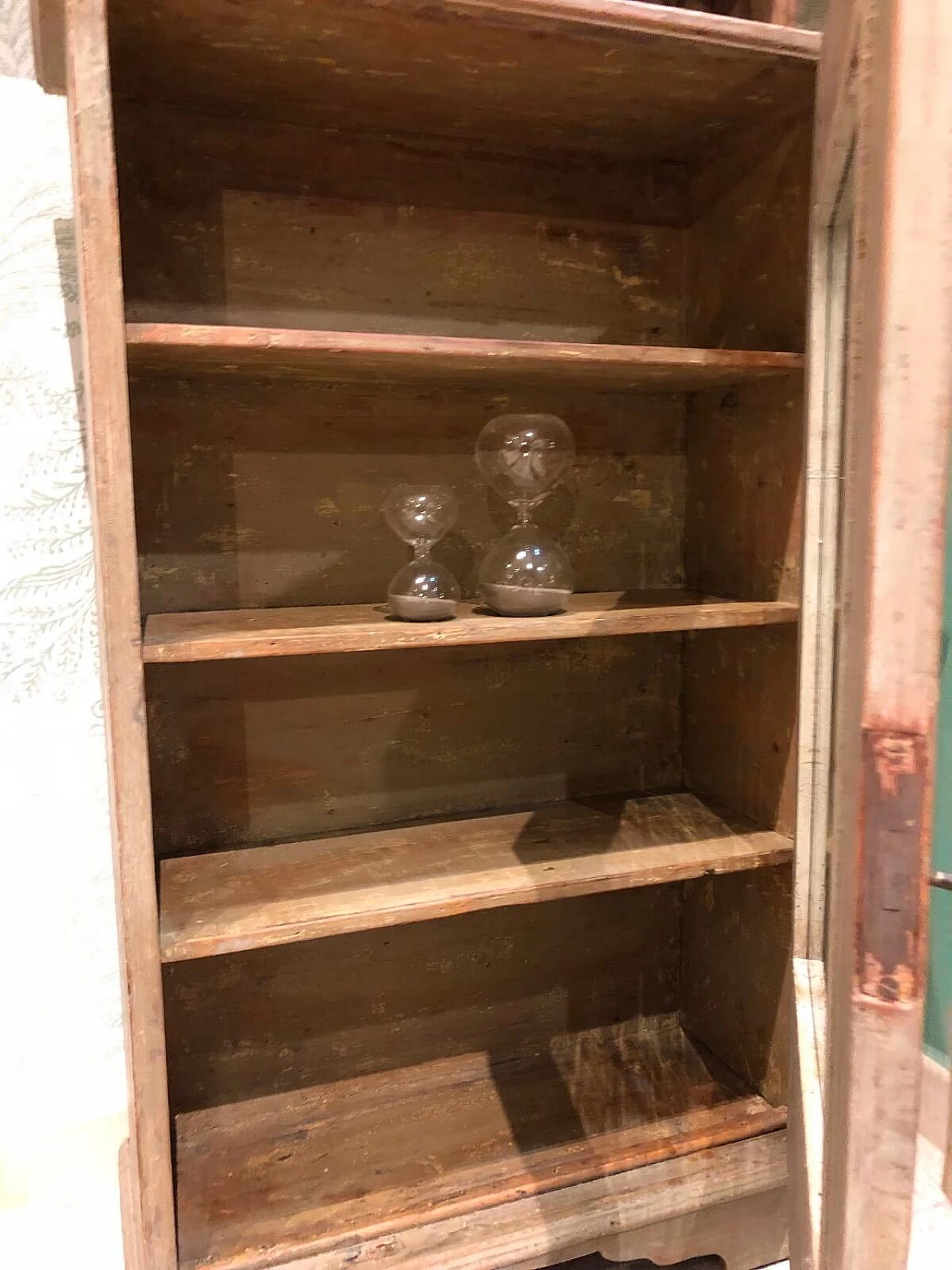 Vetrina anni ‘20/30 rustica verde/beige legno 5