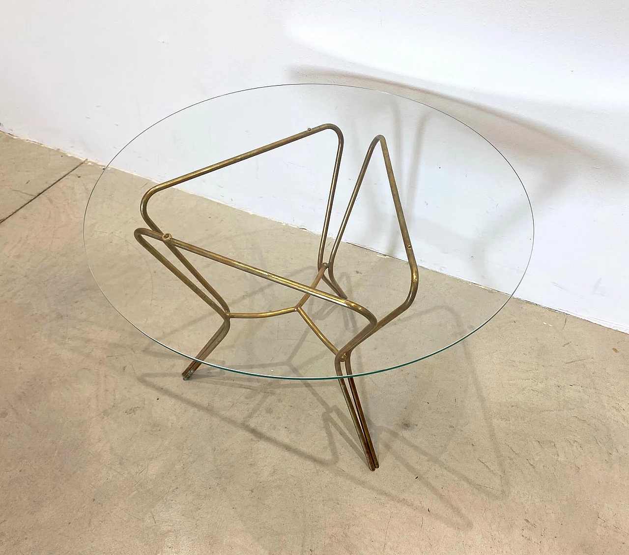 Coffee table in brass and glass, 1950s 1145391