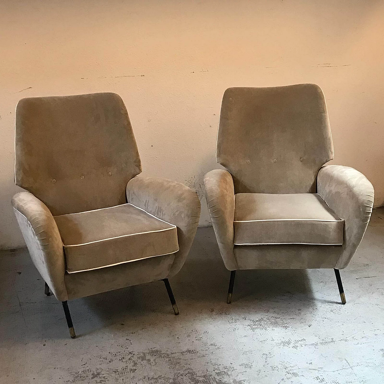 Pair of reclining velvet armchairs 1145699