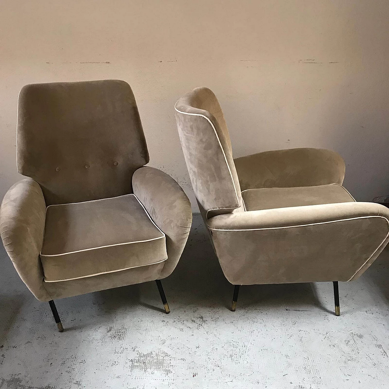 Pair of reclining velvet armchairs 1145703