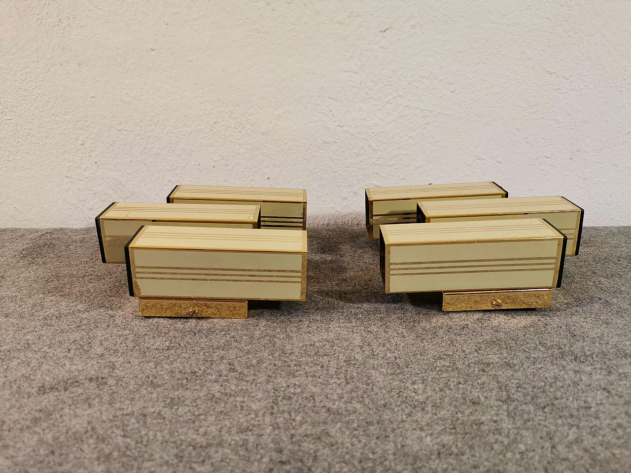 Coppia di lampade da parete in ottone, anni '70 1146097