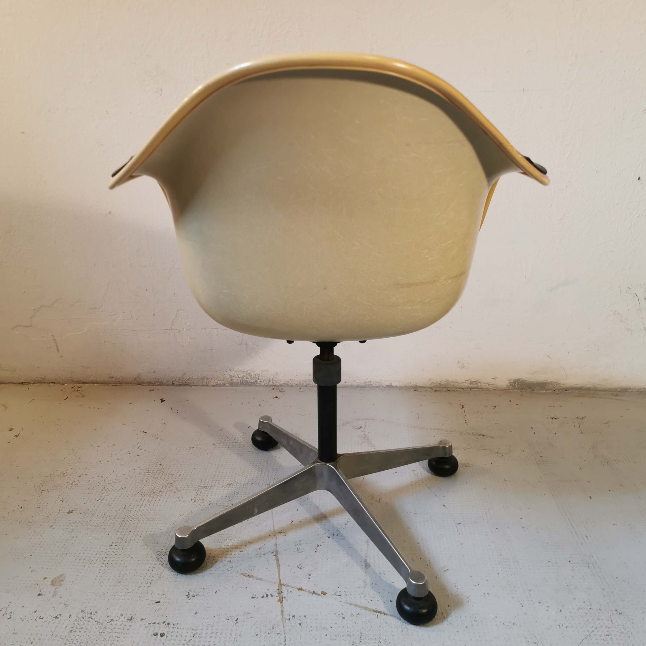 Molded fiberglass chair by Charles and Ray Eames for Herman Miller
