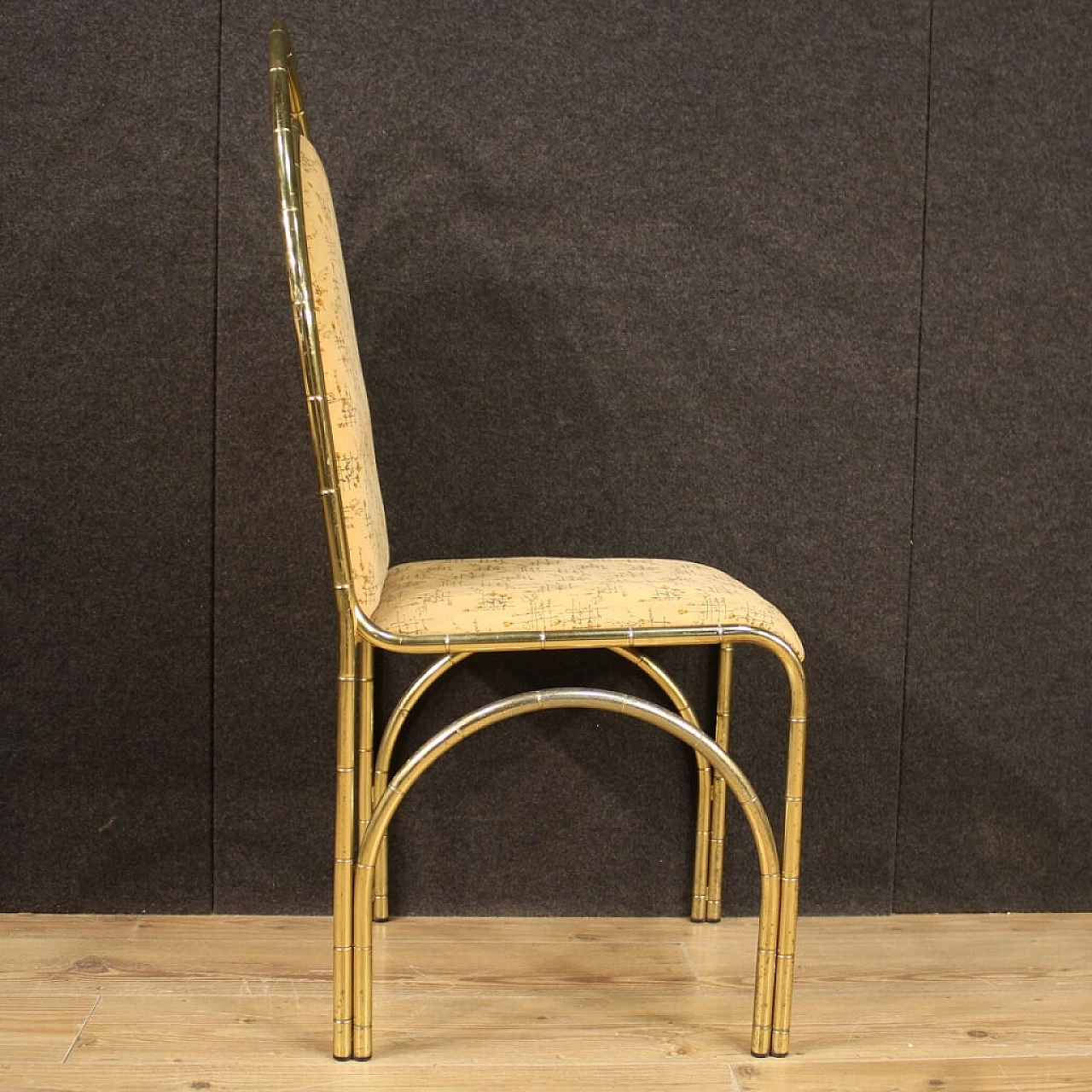 6 sedie italiane di design in metallo dorato, anni '70 1146477