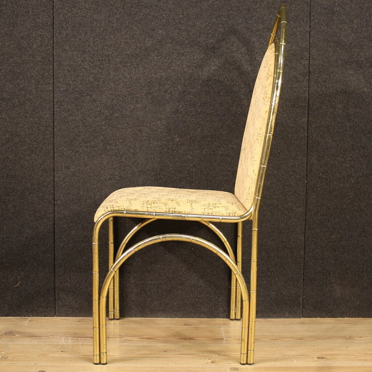 6 sedie italiane di design in metallo dorato, anni '70 1146480