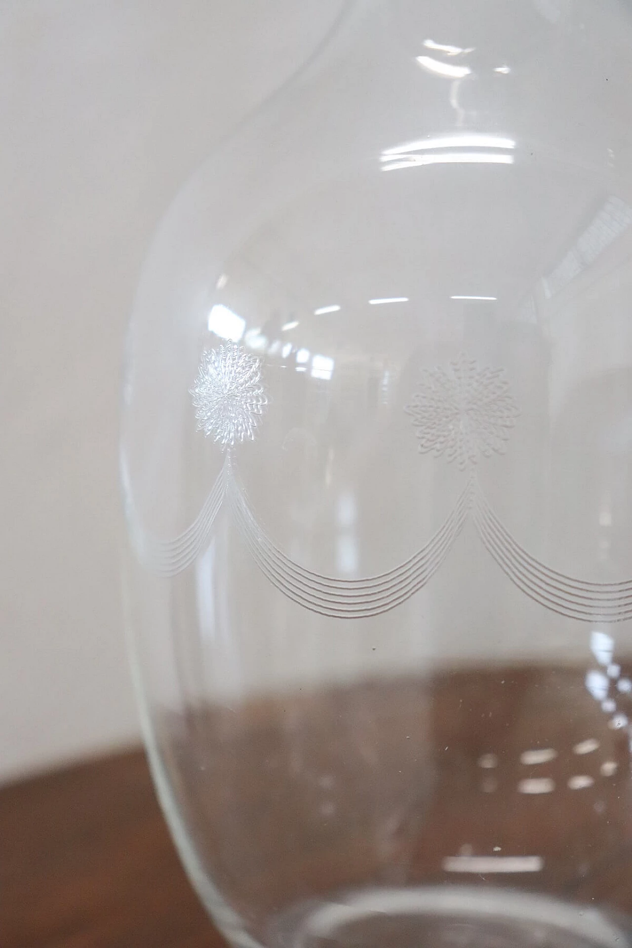 Coppia di bottiglie in vetro artistico decorato, inizi sec XX 1147606