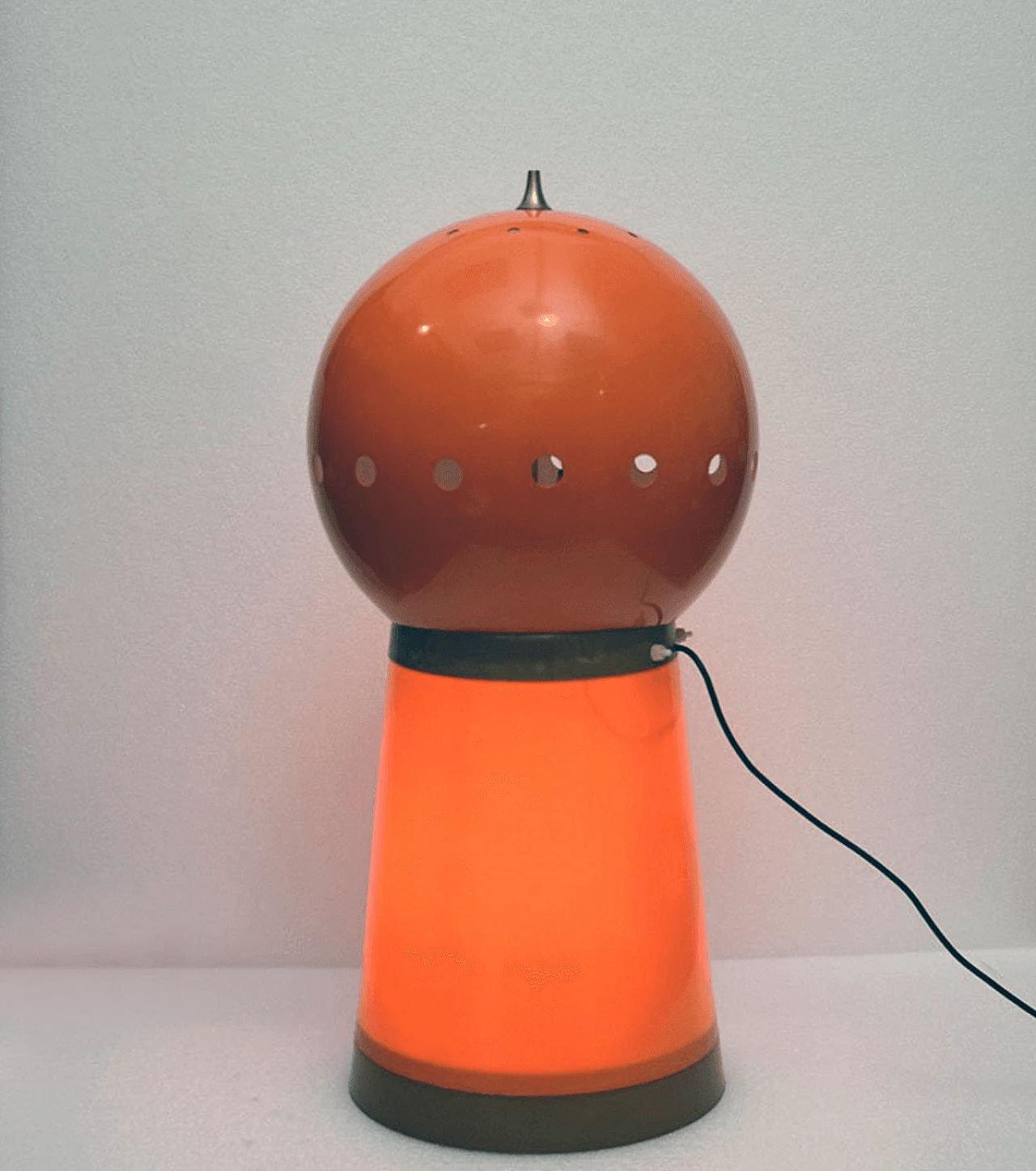 Space Age table lamp in plastic and metal, 1960s 1148016