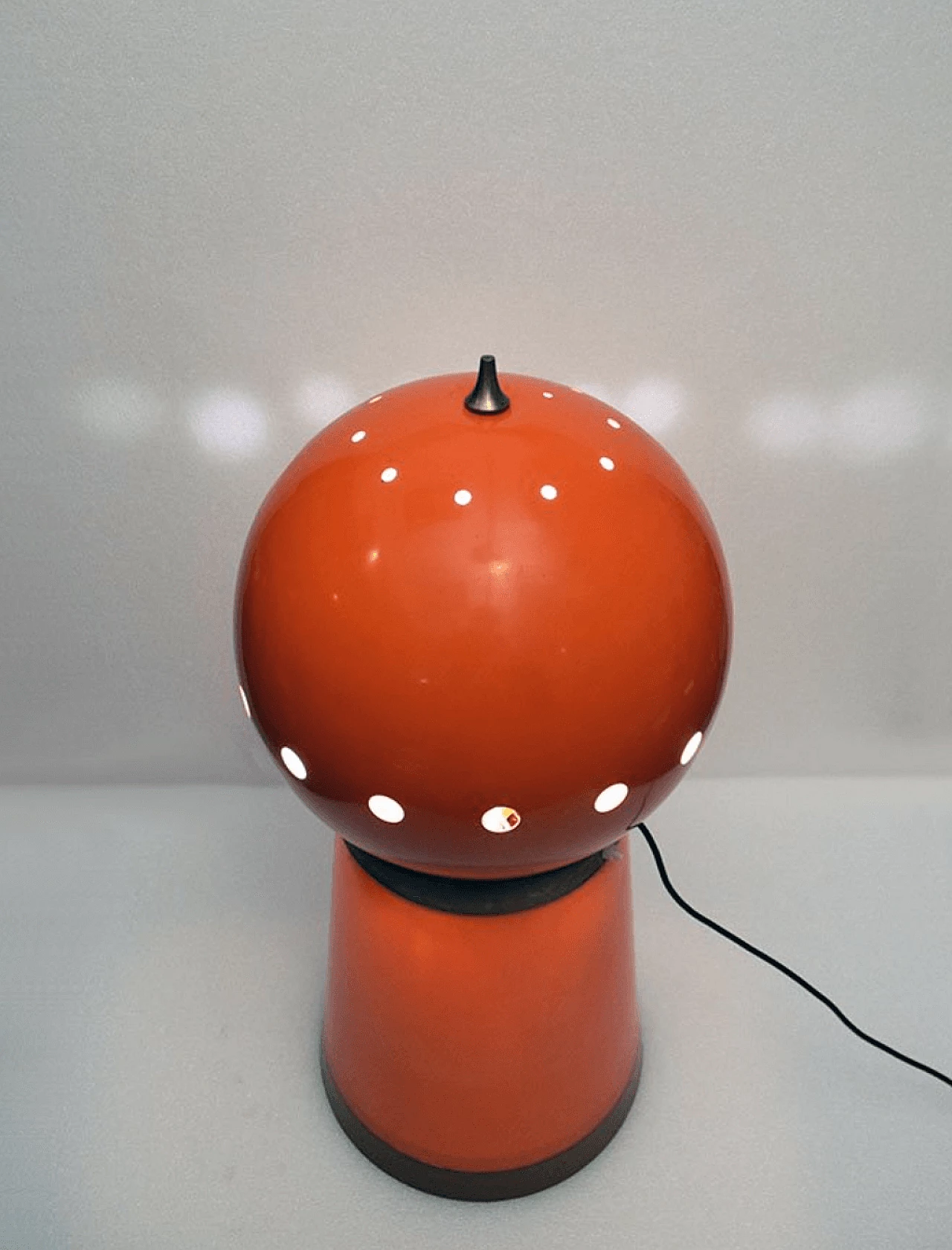 Space Age table lamp in plastic and metal, 1960s 1148017