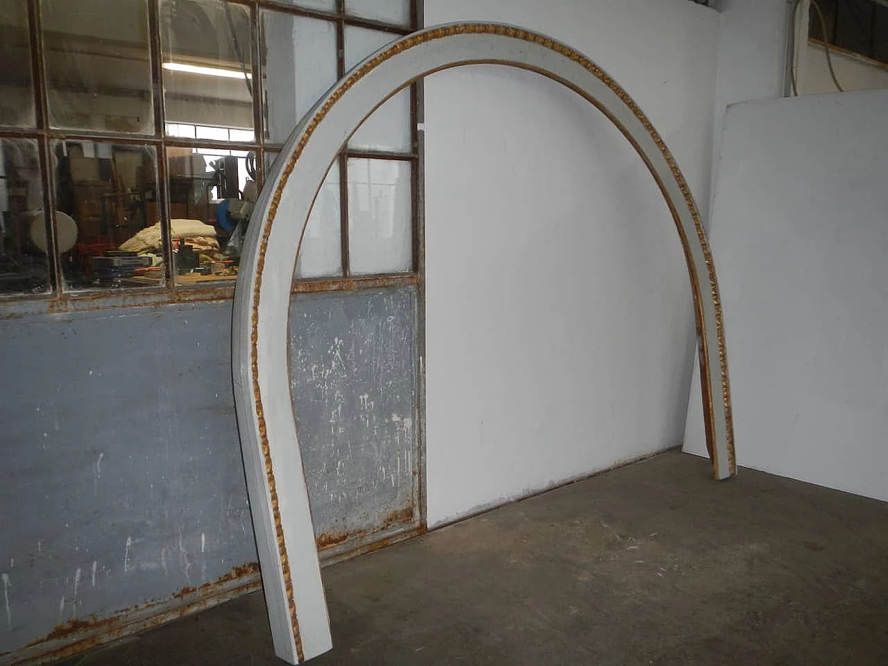 Lacquered frame with gold leaf twist, 1920s 1148642