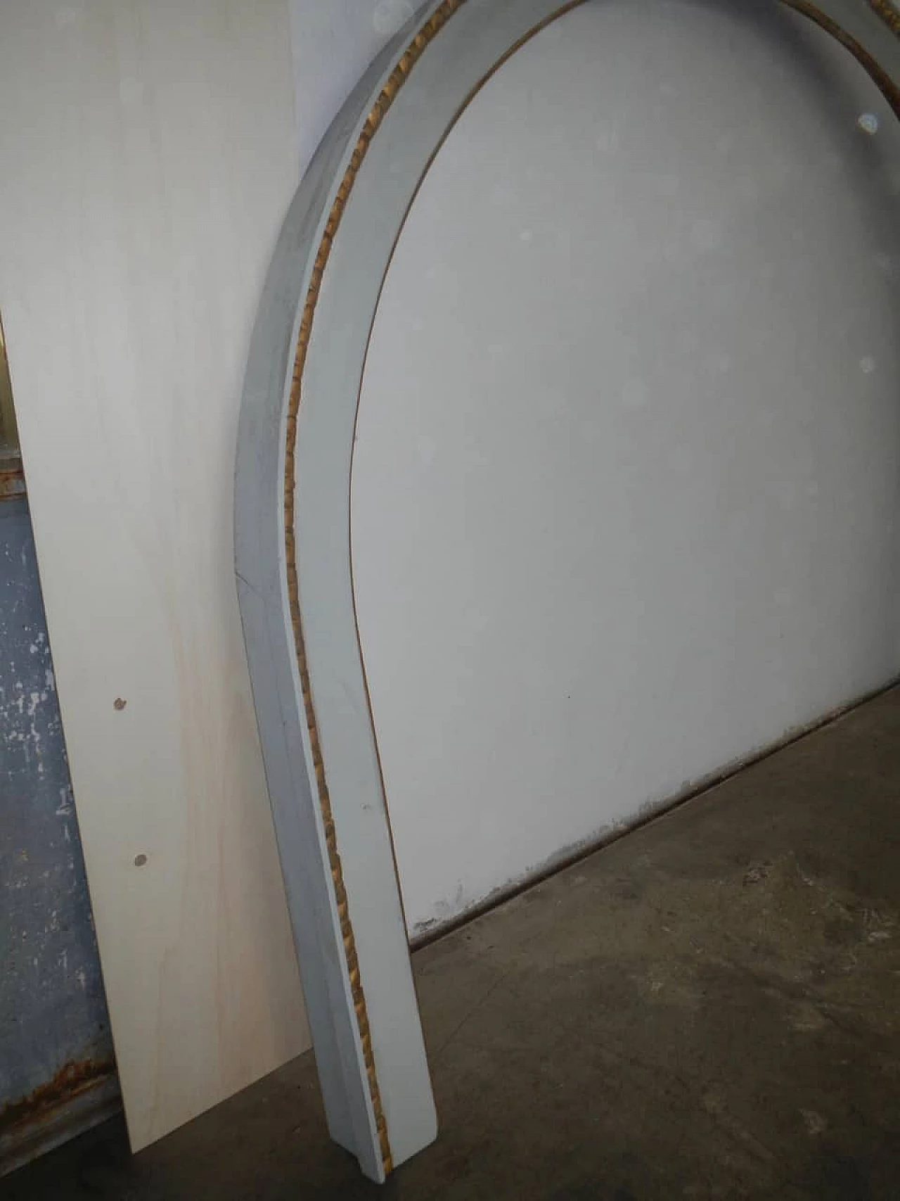 Lacquered frame with gold leaf twist, 1920s 1148651