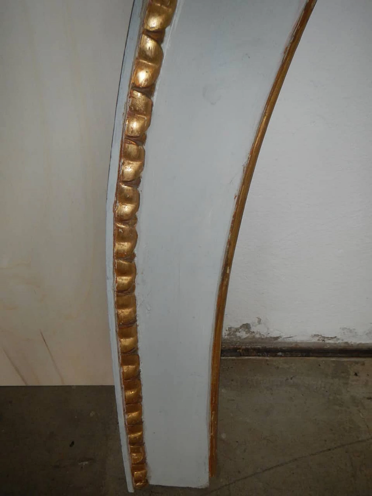 White lacquered frame with gold leaf twist, 1920s 1148693