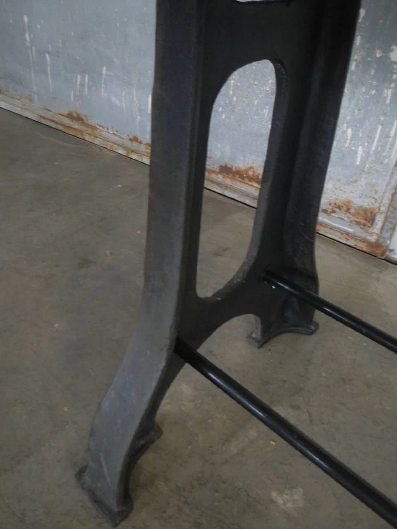 Industrial work dining table in iron and wood, 70s 1149206