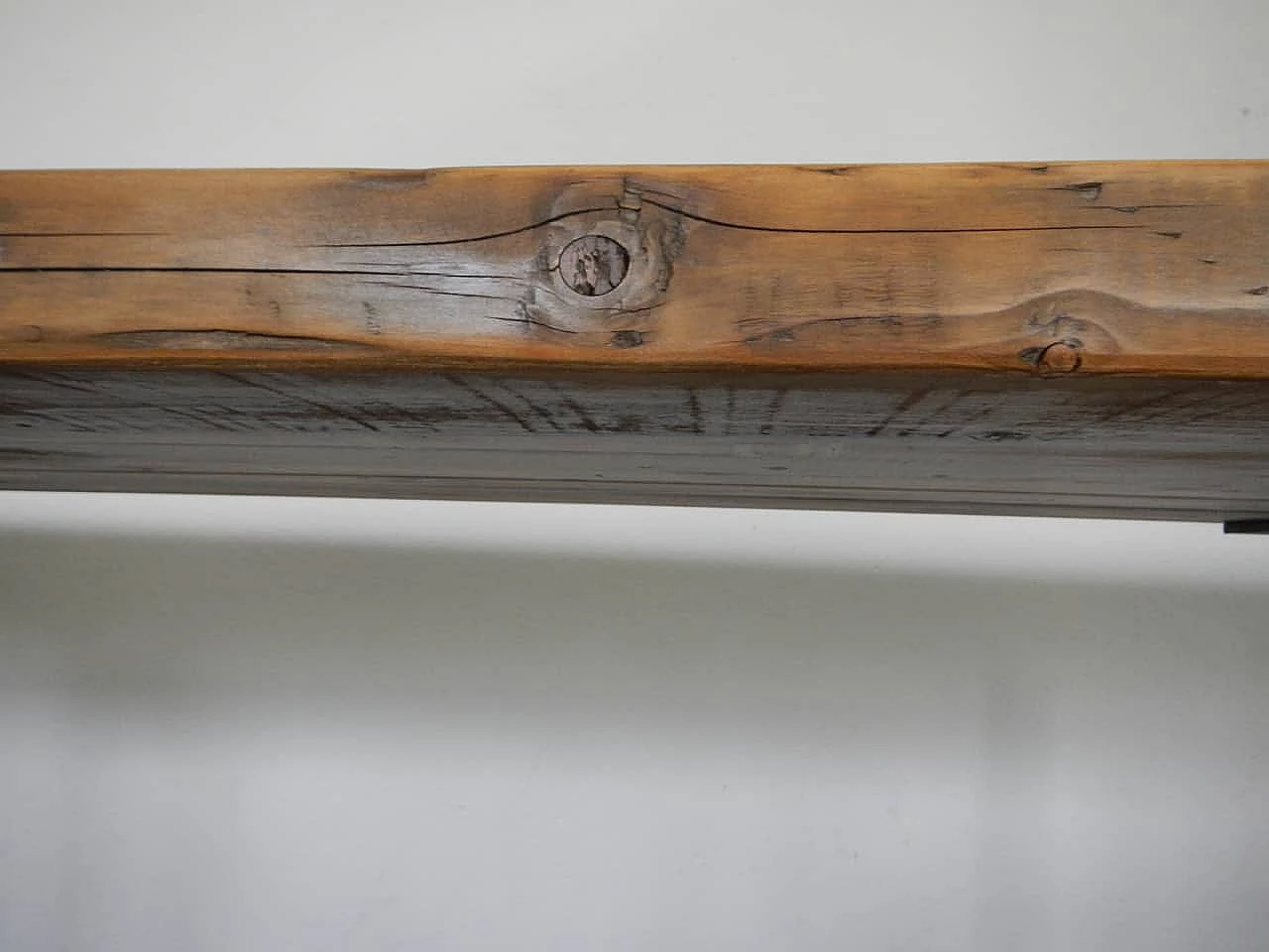Tavolo industriale in legno e ferro, anni '70 1149216