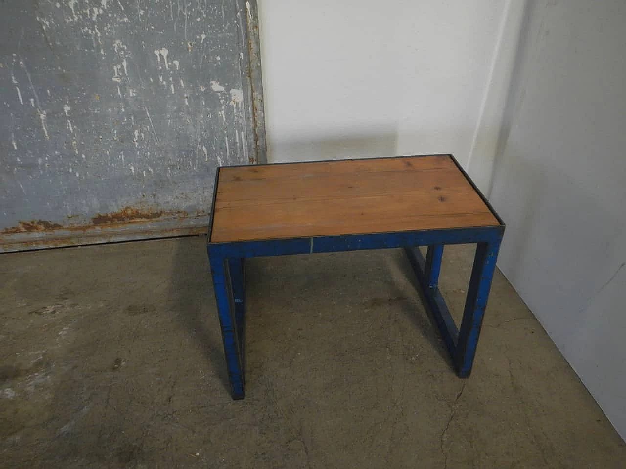 Step stool in blue metal, 70s 1149295