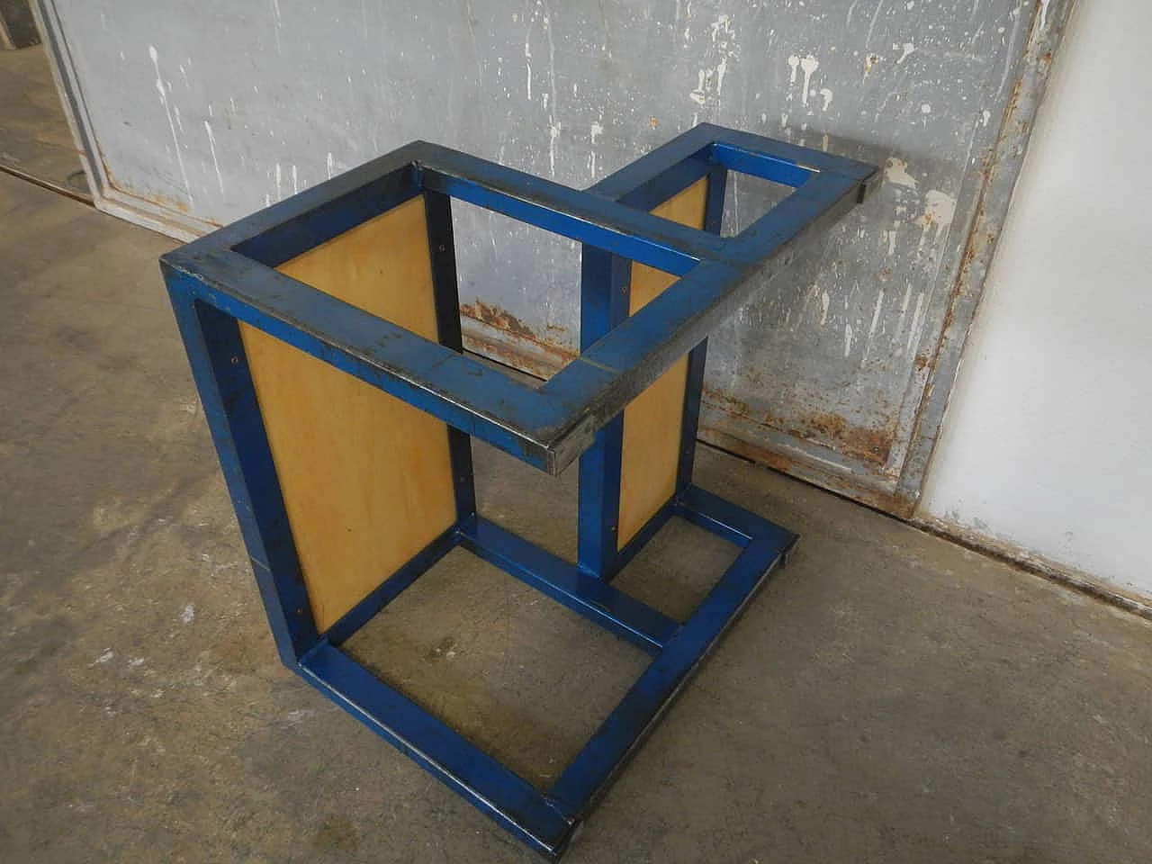 Step stool in blue metal, 70s 1149297