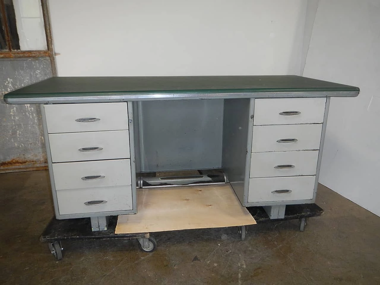 8 drawers industrial metal desk, 60s 1149403