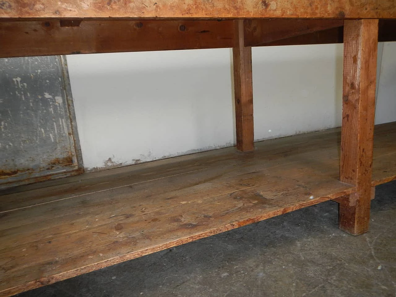 Large double top work table  in wood and formica, 70s 1149430