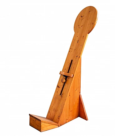 Nefertiti standing seat sculpture by Manfredo Massironi for Nikol International, 70s