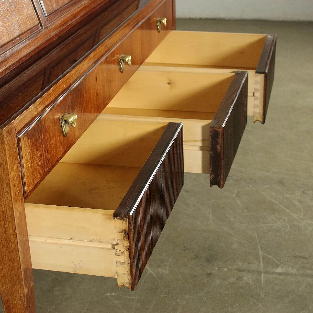 Mobile bar attribuito a Paolo Buffa per F.lli Lietti, anni '50 1150472