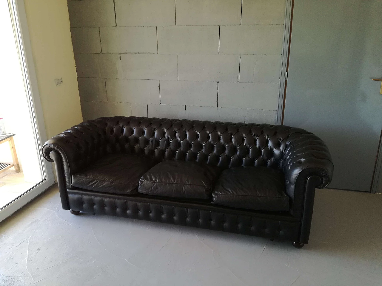 Chesterfield leather sofa bed by Giuseppe Donati, 1983 1151327