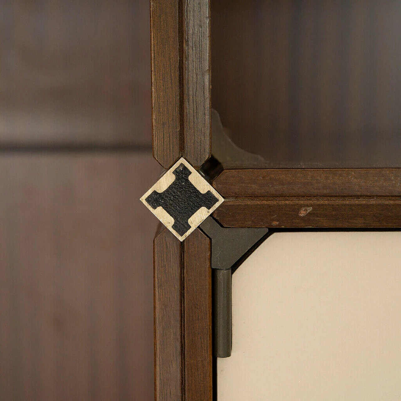 Credenza in legno e vetro di Piarotto, anni '70 1151487