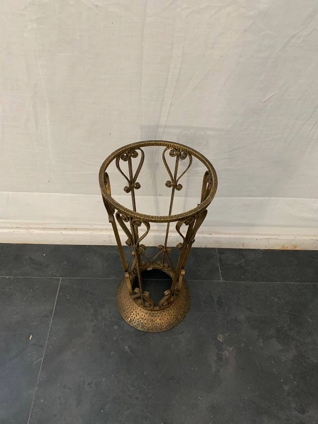 Umbrella stand in wrought iron, 60s 1151745