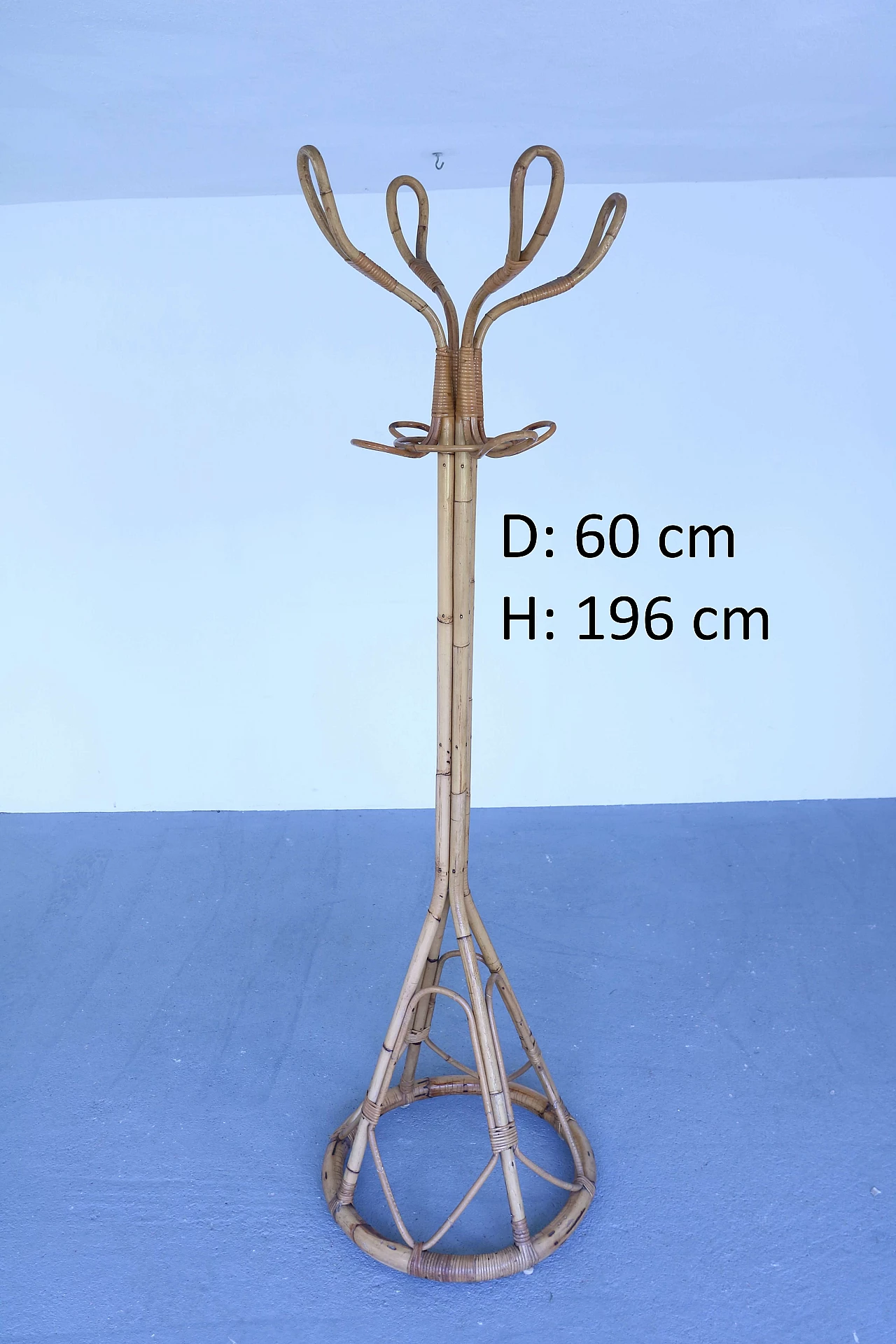 Bamboo coat rack 1151858