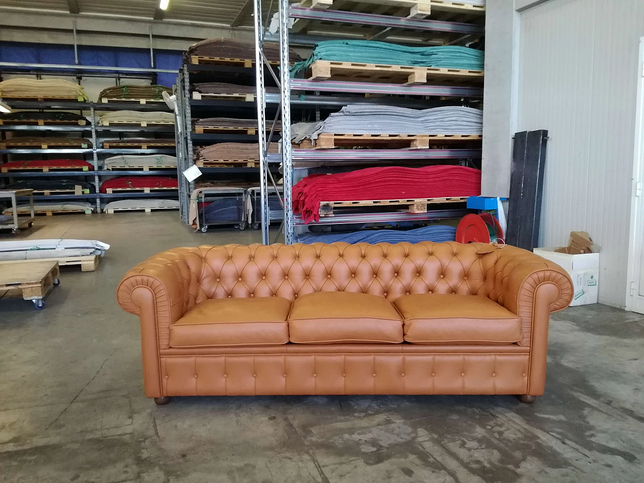 Chesterfield genuine leather sofa 1152045
