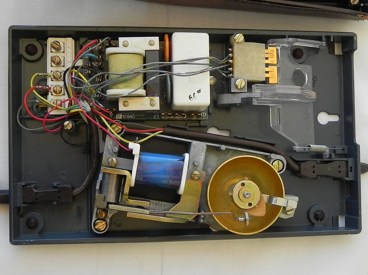 Contempora phone covered in leather, 70s 1154044