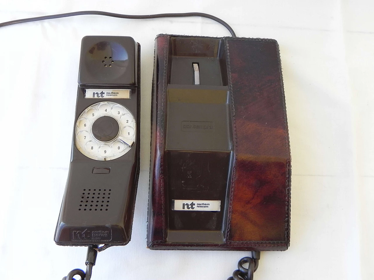 Telefono Contempora rivestito in cuoio, anni '70 1154049