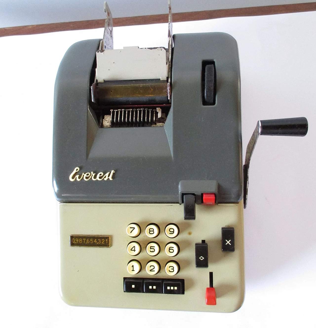 Everest Calculator 1154955