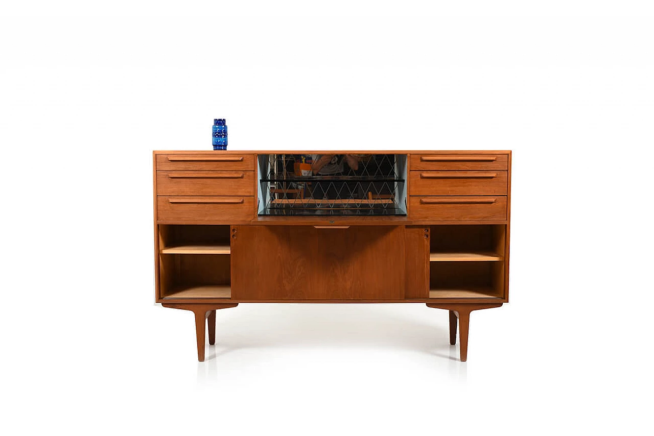 Credenza danese in teak con angolo bar, anni '50 1156428