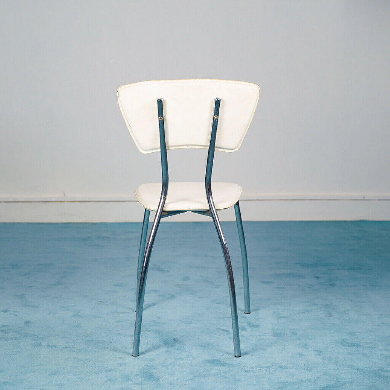 4 Sedie bianche in acciaio e ecopelle, anni '80 1156746