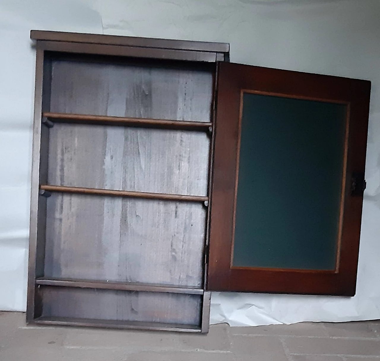 Mobiletto in noce con anta a specchio 1157590