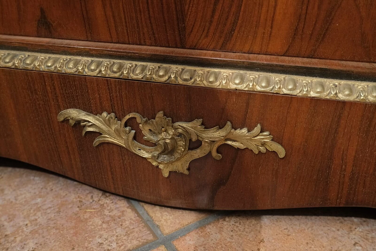 Vetrina Inglese in radica di noce, metà dell'800 1158101