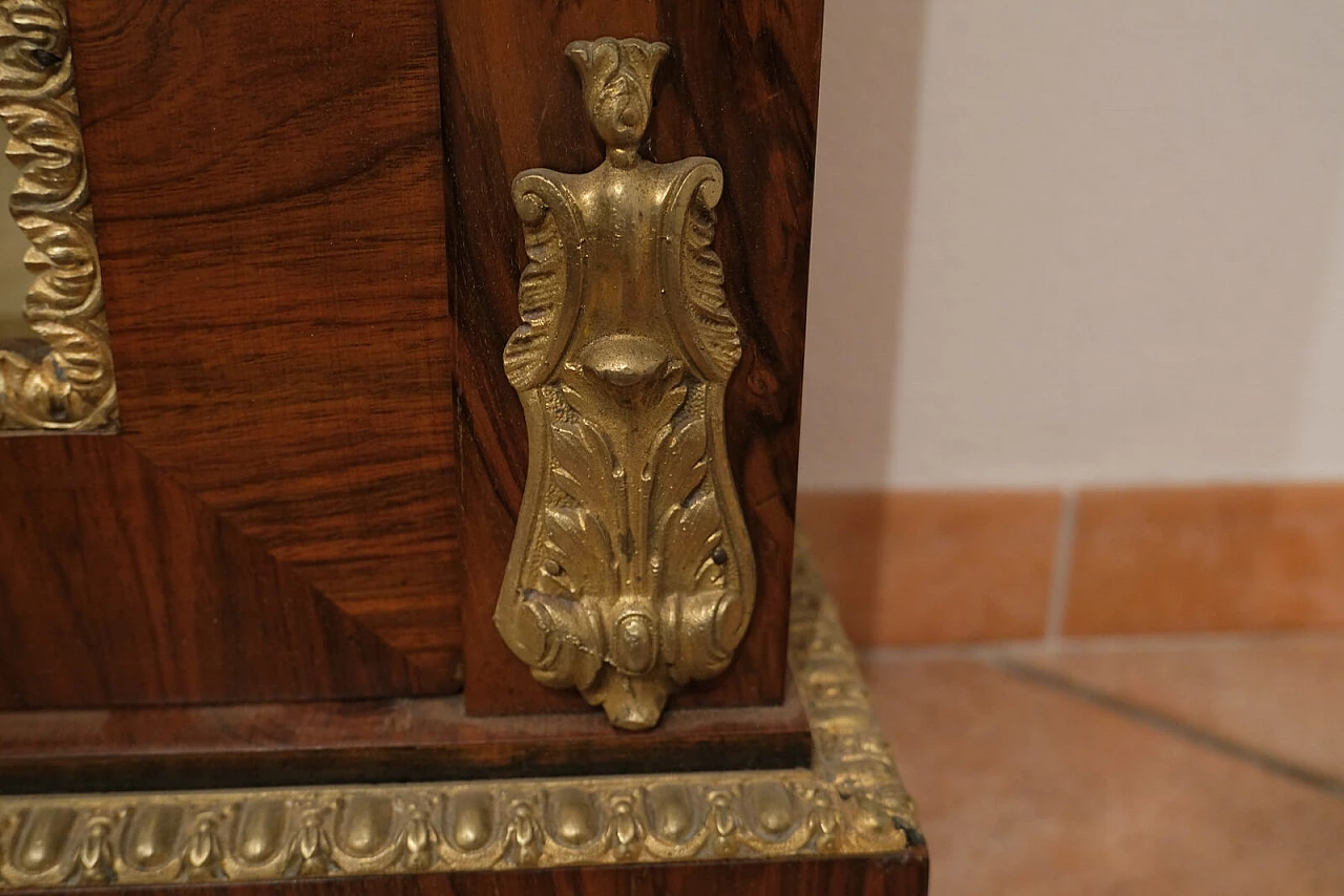 Vetrina Inglese in radica di noce, metà dell'800 1158102