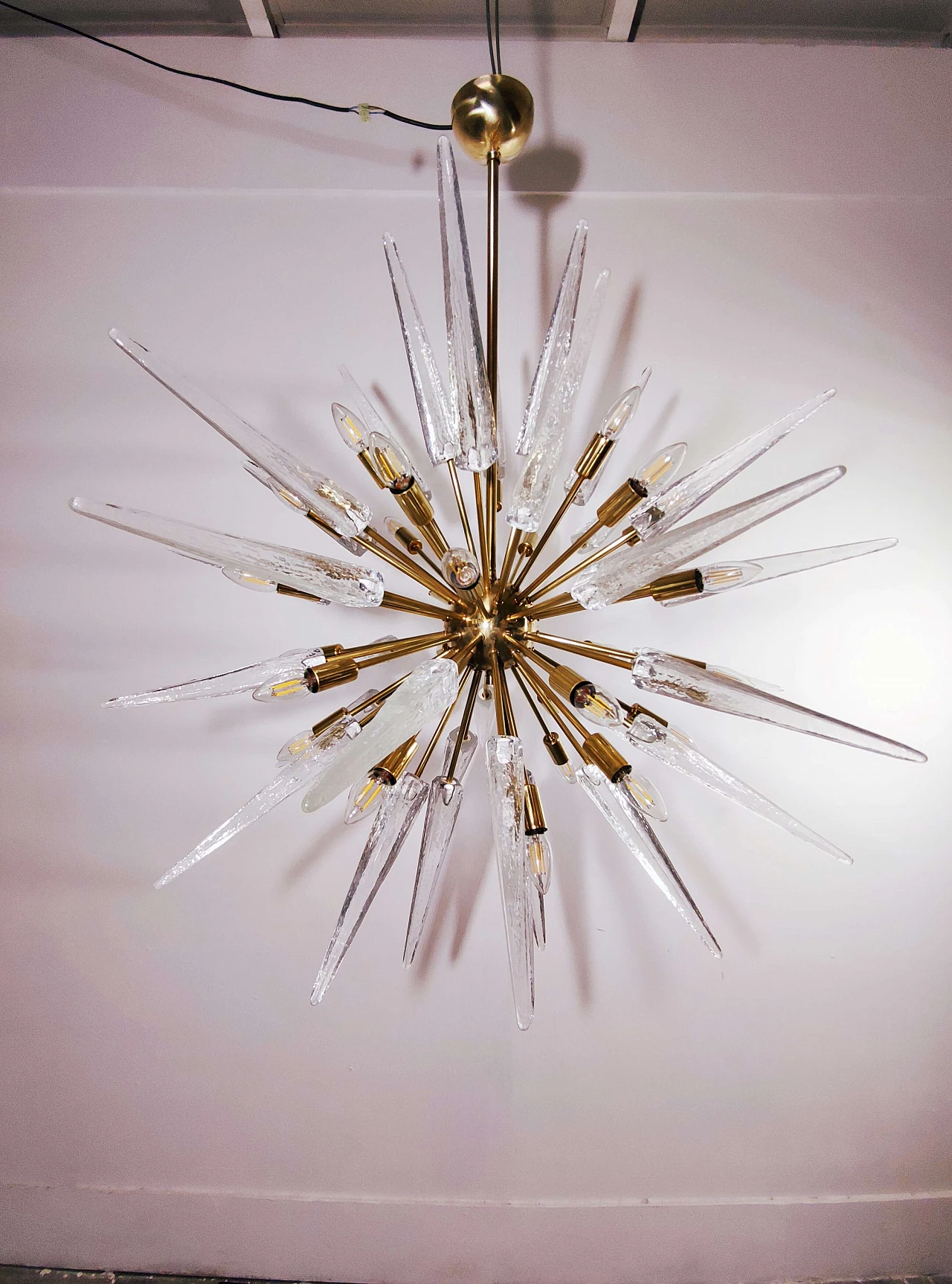 Sputnik brass and glass chandelier with 30 lights 1159296