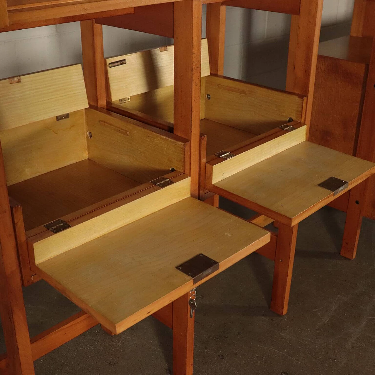 Libreria in faggio di Mario Vender, anni '60 1160855