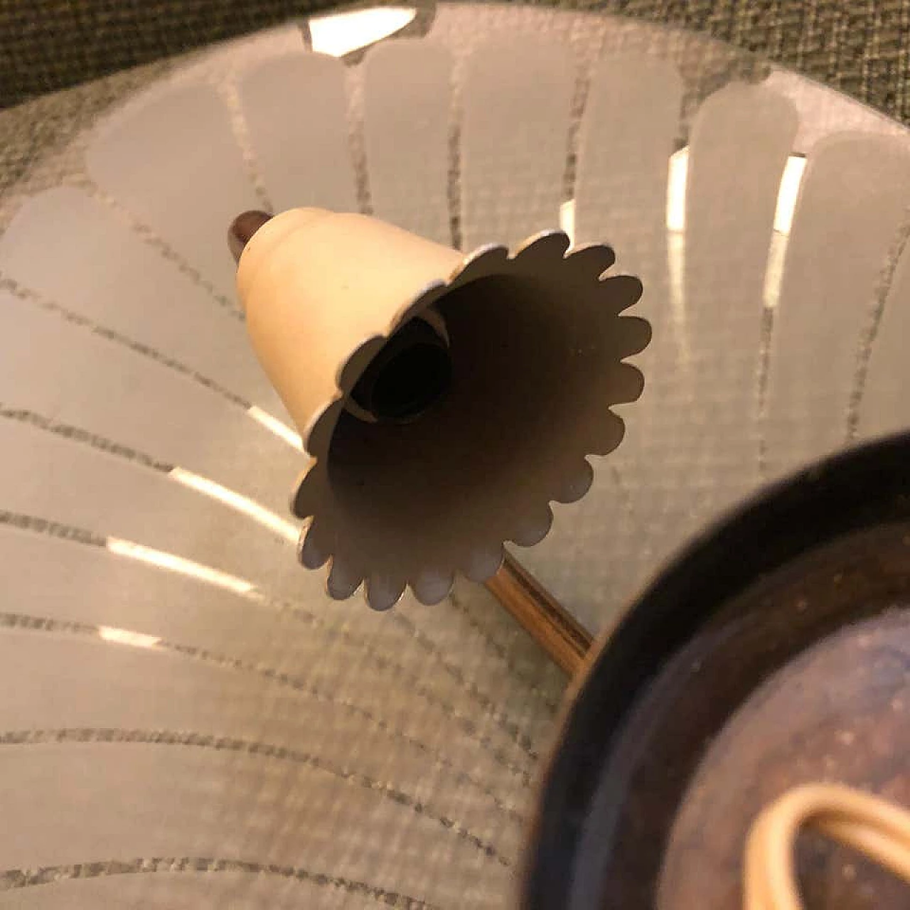 1 applique Art Déco in ottone e vetro a conchiglia, anni '30 1161156