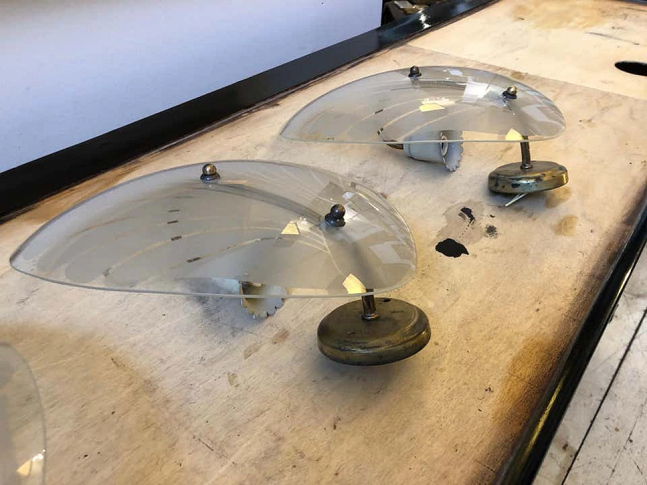 1 applique Art Déco in ottone e vetro a conchiglia, anni '30 1161162