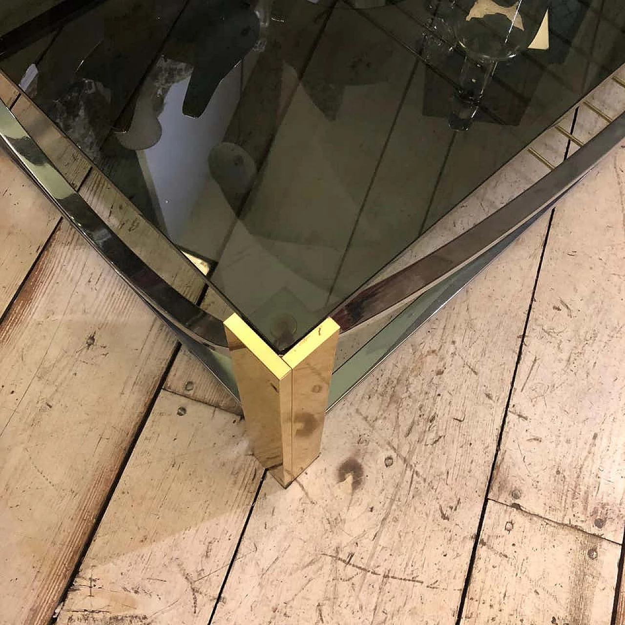 Italian coffe table in brass, steel and smoked glass, 70s 1161270