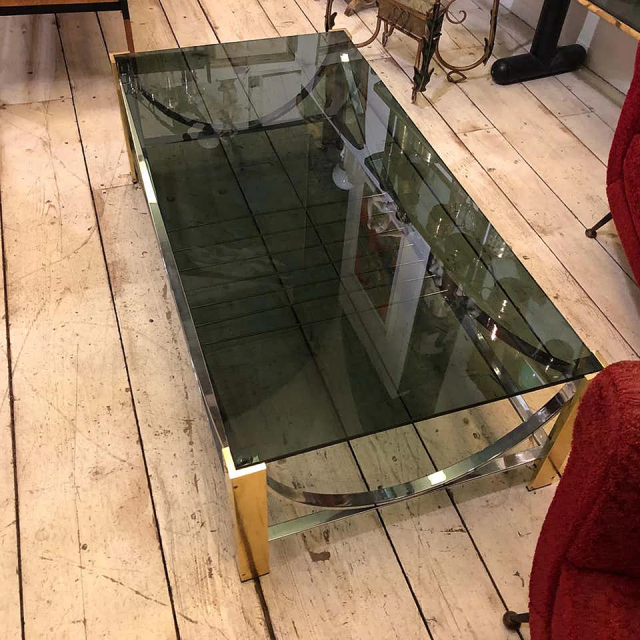 Italian coffe table in brass, steel and smoked glass, 70s 1161273