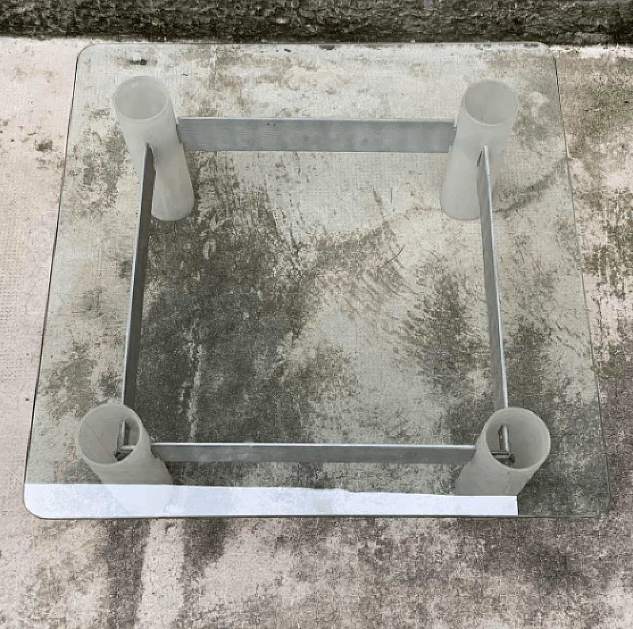 Italian coffee table in plexiglass and aluminium, 70s 1161929